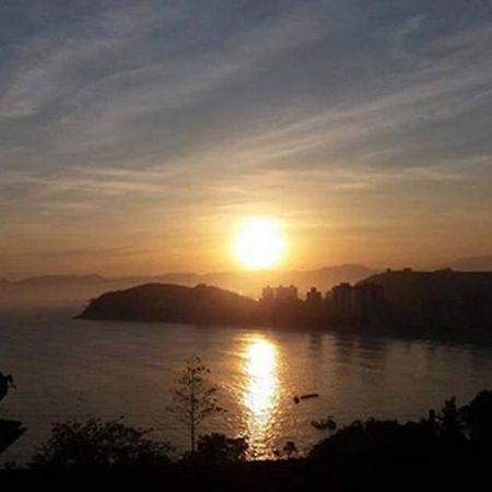 ホテル Honey Moon - Vista Do Mar Na Cama. カラグァタトゥバ エクステリア 写真